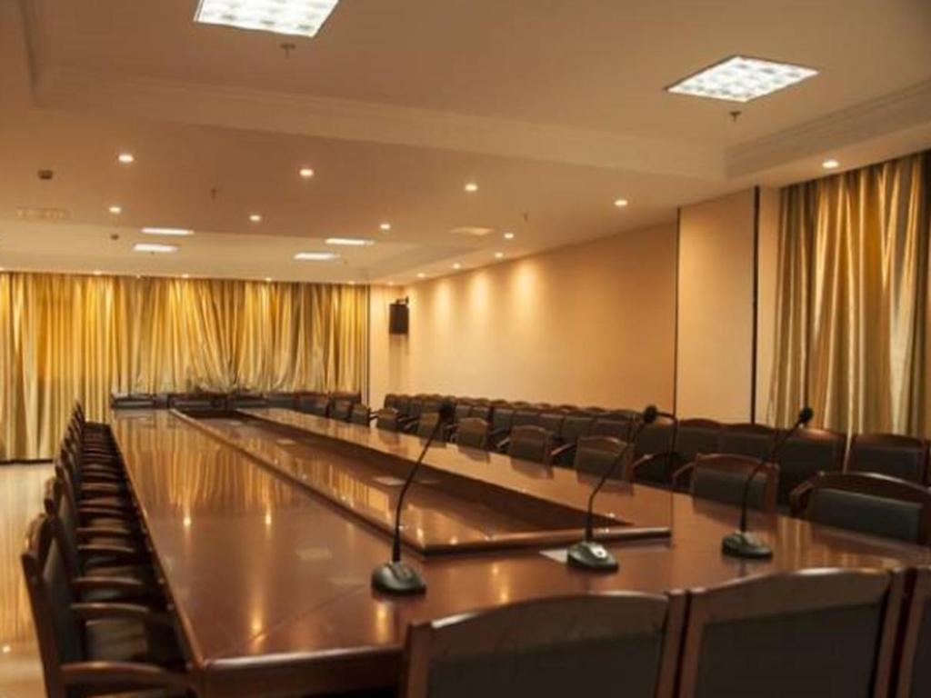 Greentree Inn Wuhu Fangte Second Phase Nanxiang Wanshang Express Hotel Экстерьер фото