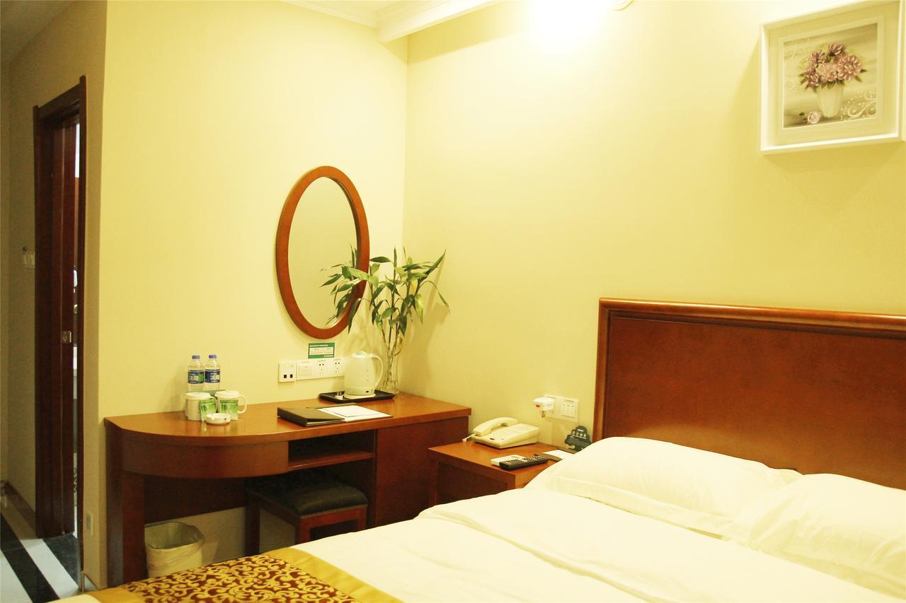 Greentree Inn Wuhu Fangte Second Phase Nanxiang Wanshang Express Hotel Экстерьер фото